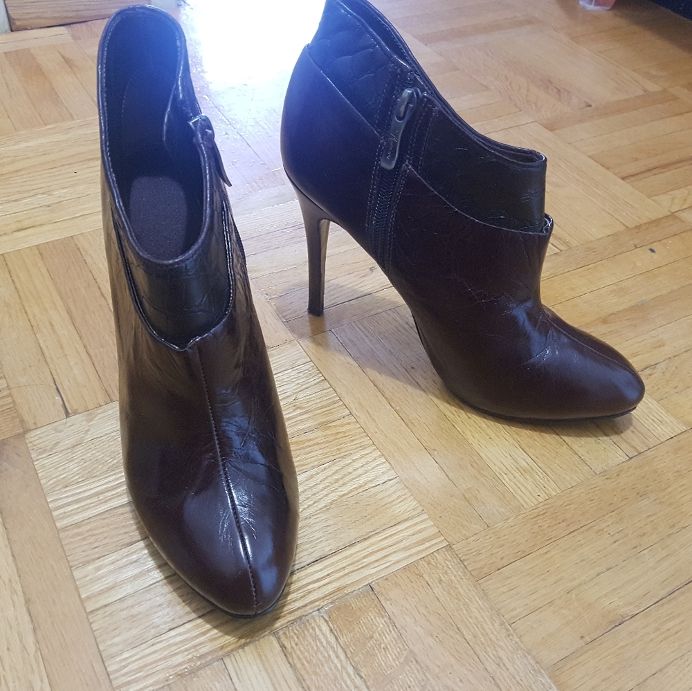 GUESS Heeled Leather Booties Brown Maroon